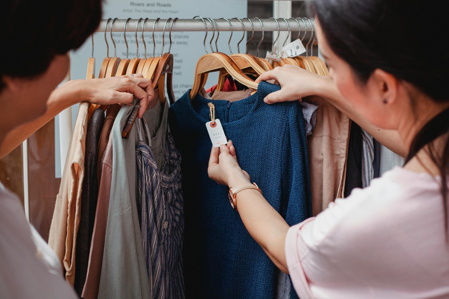 commerces de mode un debut annee morose